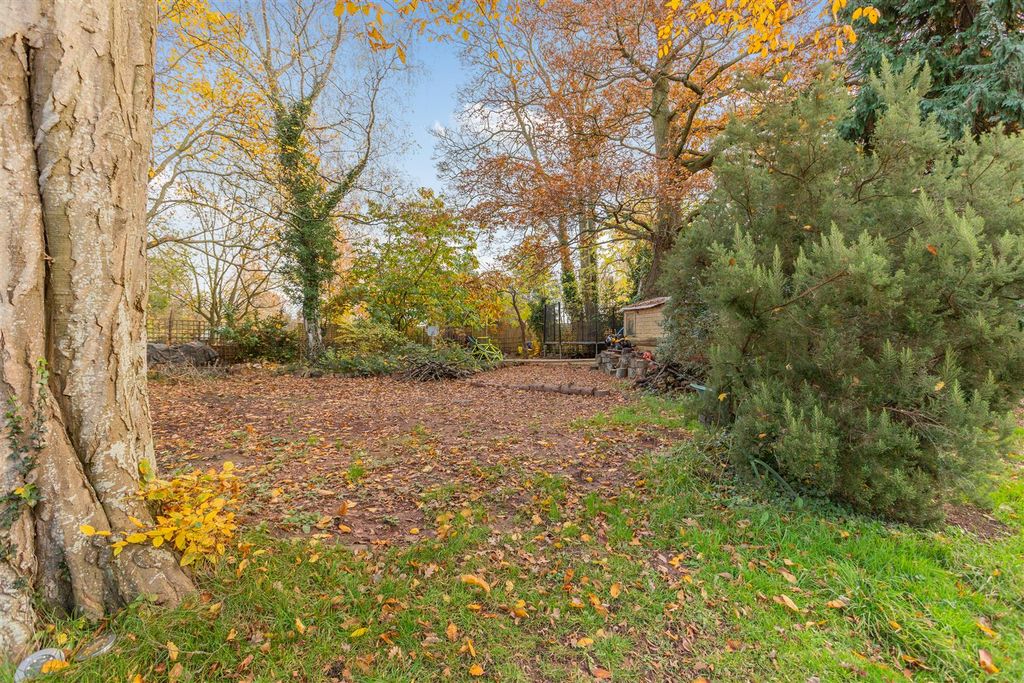 Property photo 3 of 51