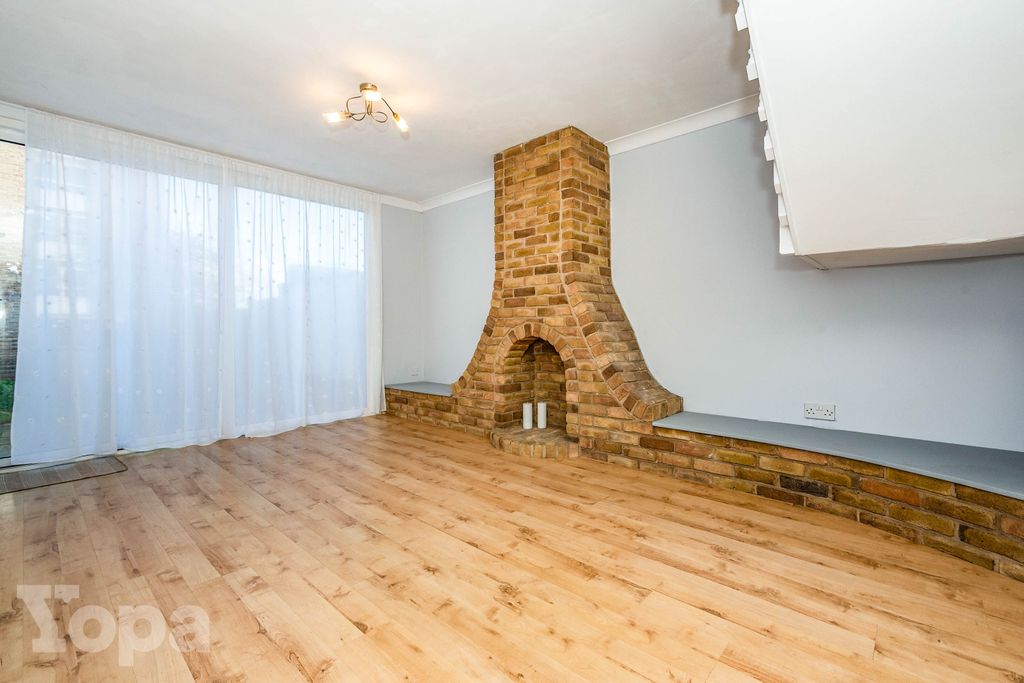 Property photo 2 of 19 Photo #2