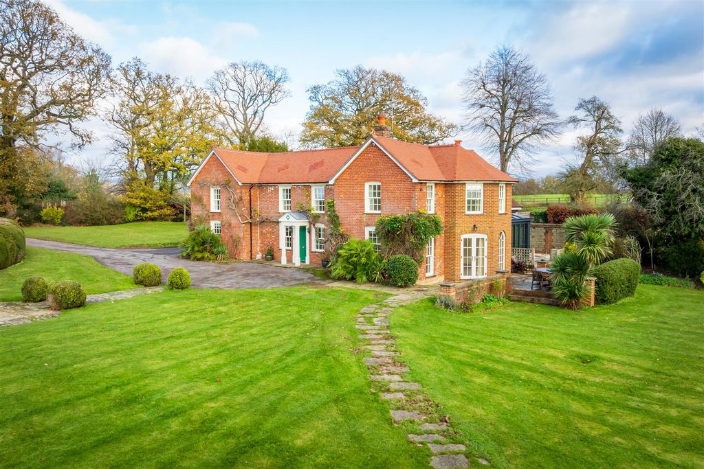 Property photo 1 of 39