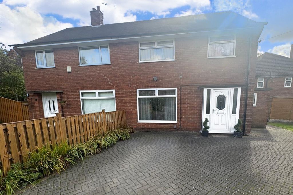 Property photo 1 of 1