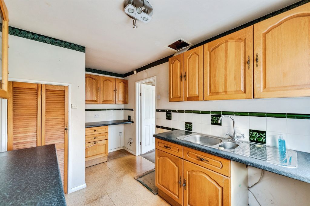 Property photo 3 of 15