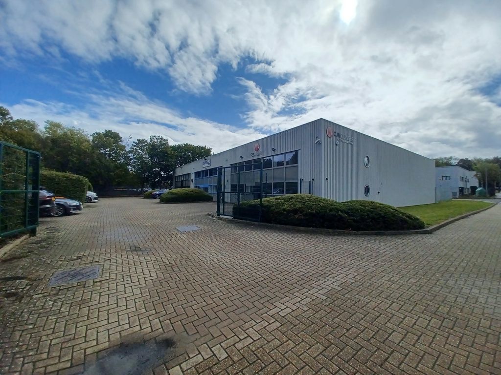 Property photo 1 of 18 Photo 8