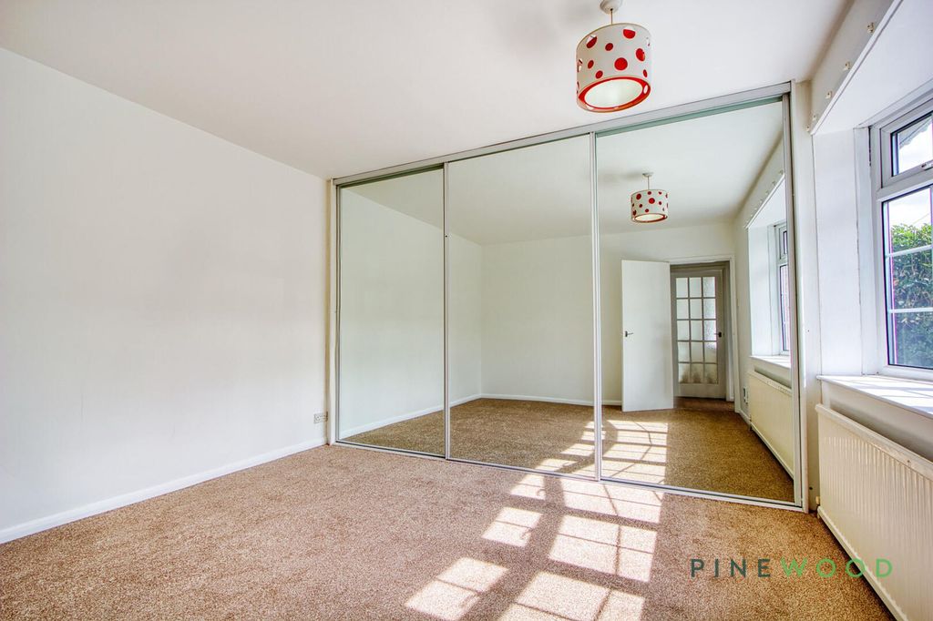 Property photo 3 of 28 Bedroom 1