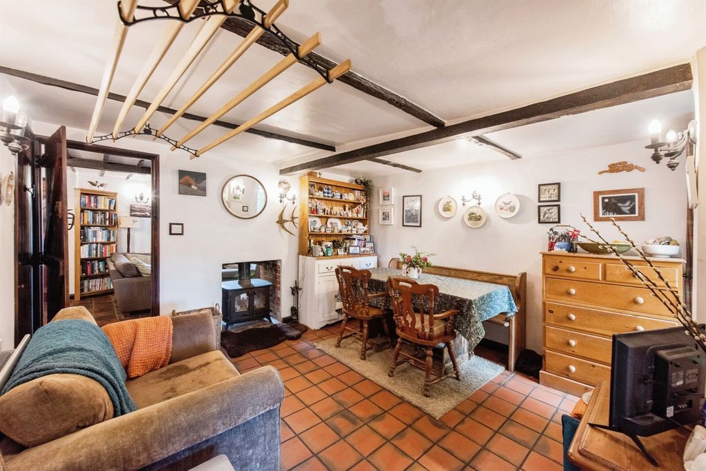 Property photo 3 of 19