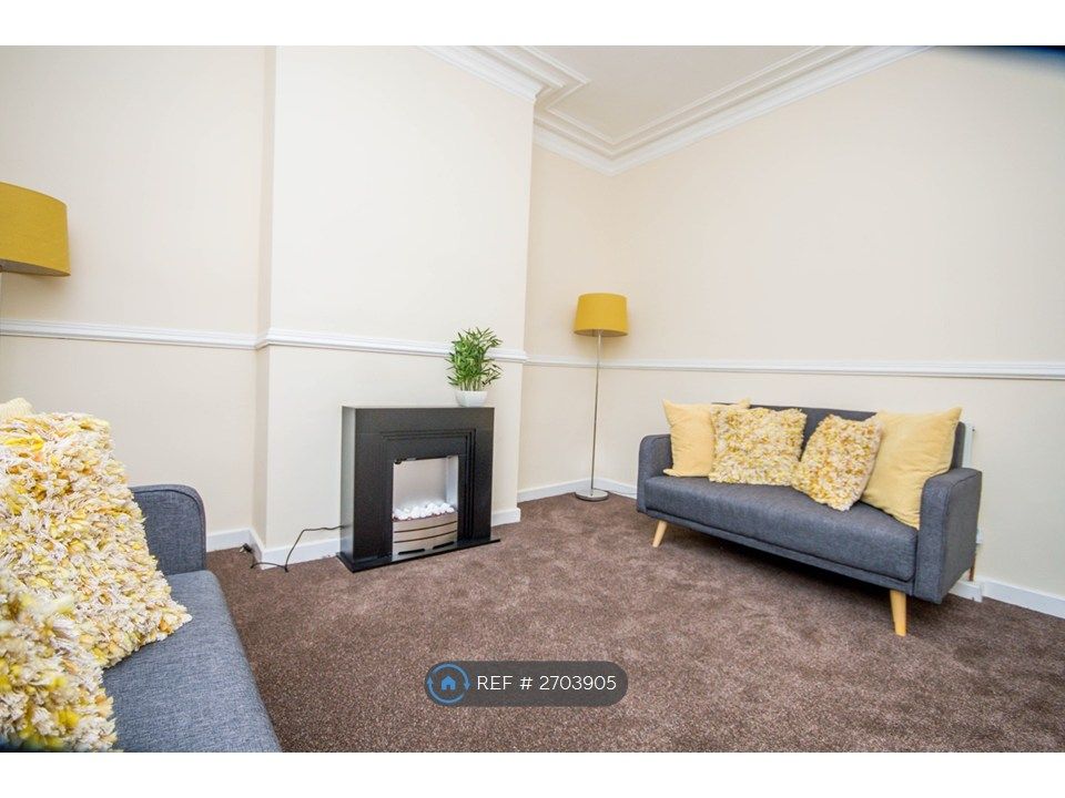 Property photo 2 of 31