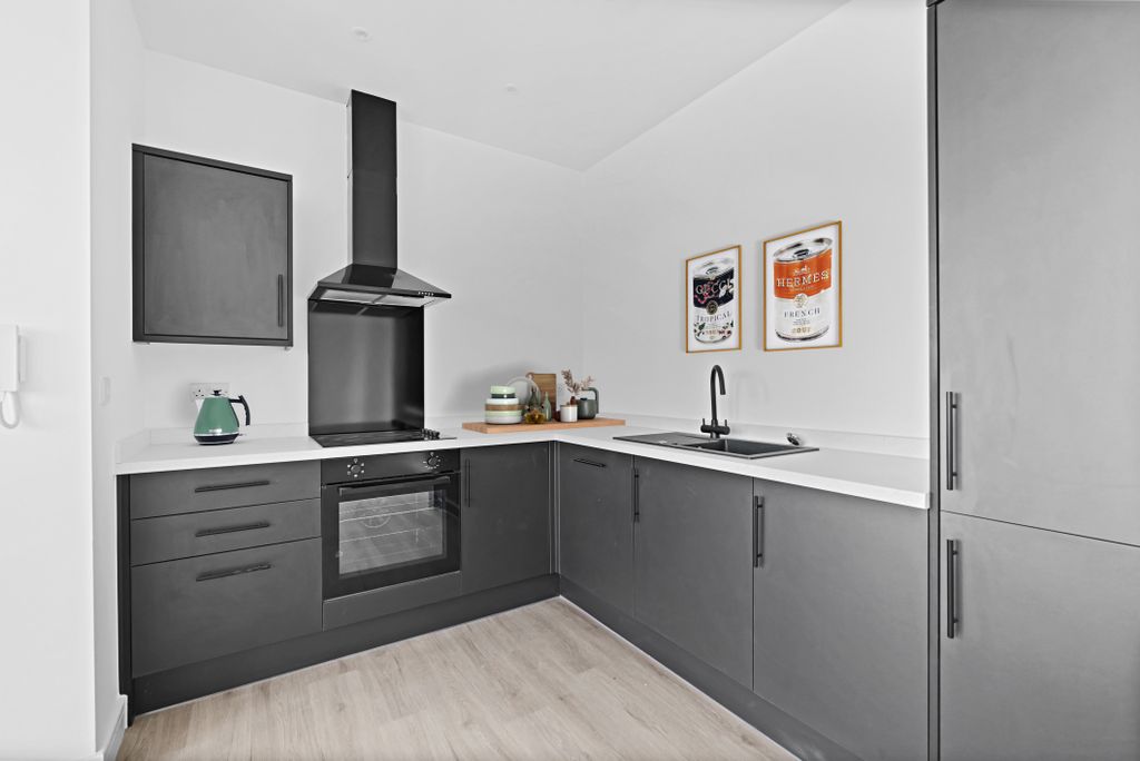 Property photo 2 of 6 Front