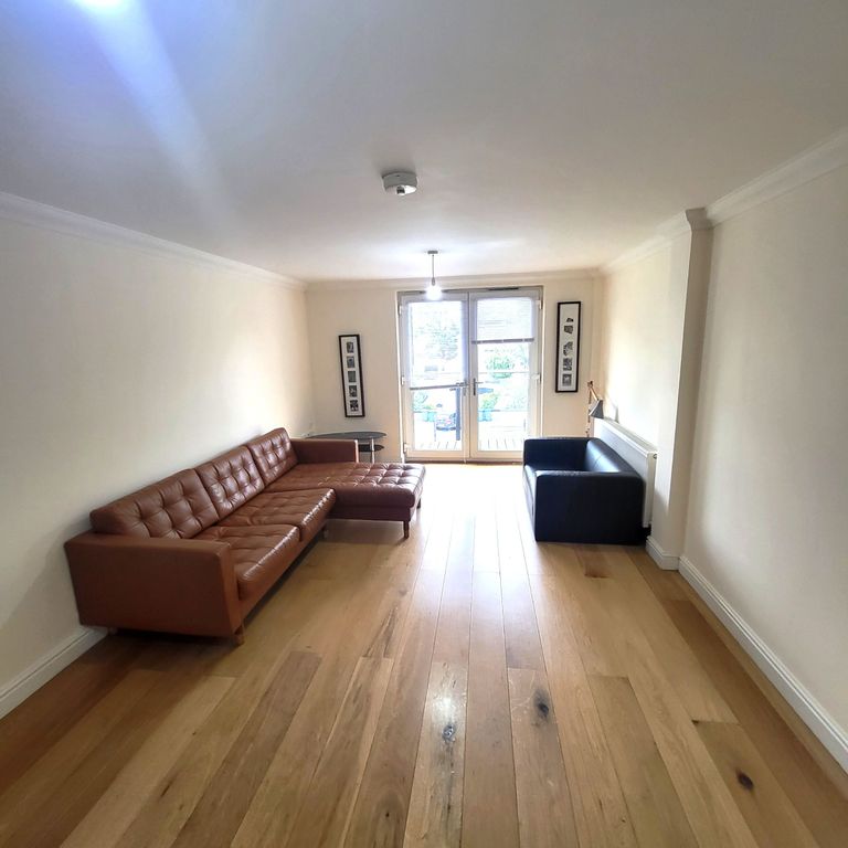 Property photo 2 of 8