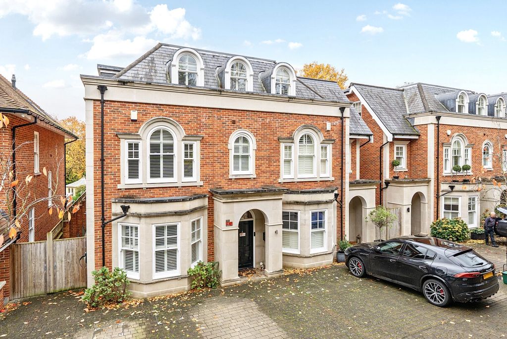 Property photo 1 of 20 1373992-1-69088B6...