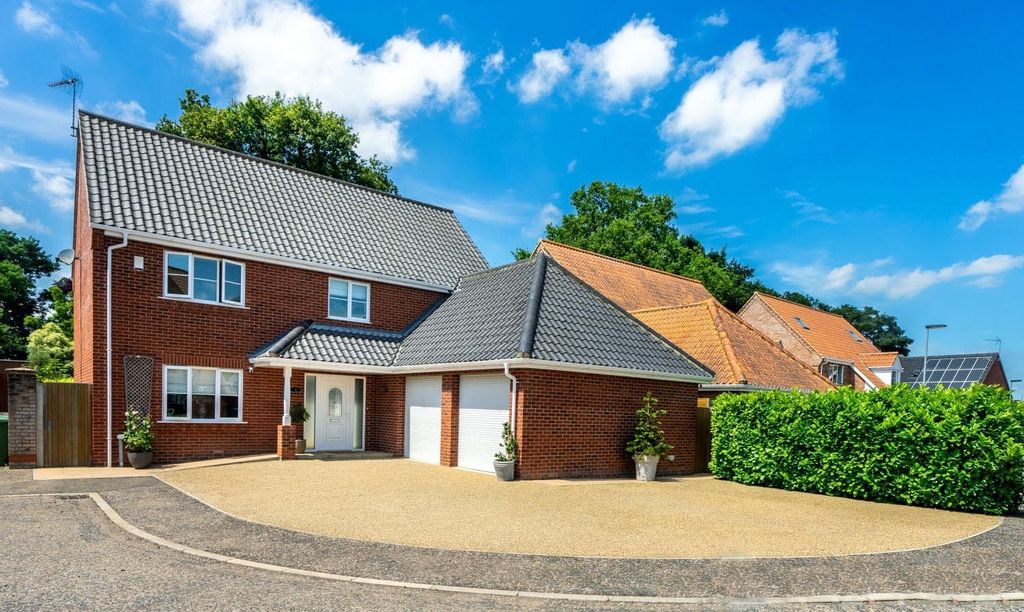 Property photo 1 of 25