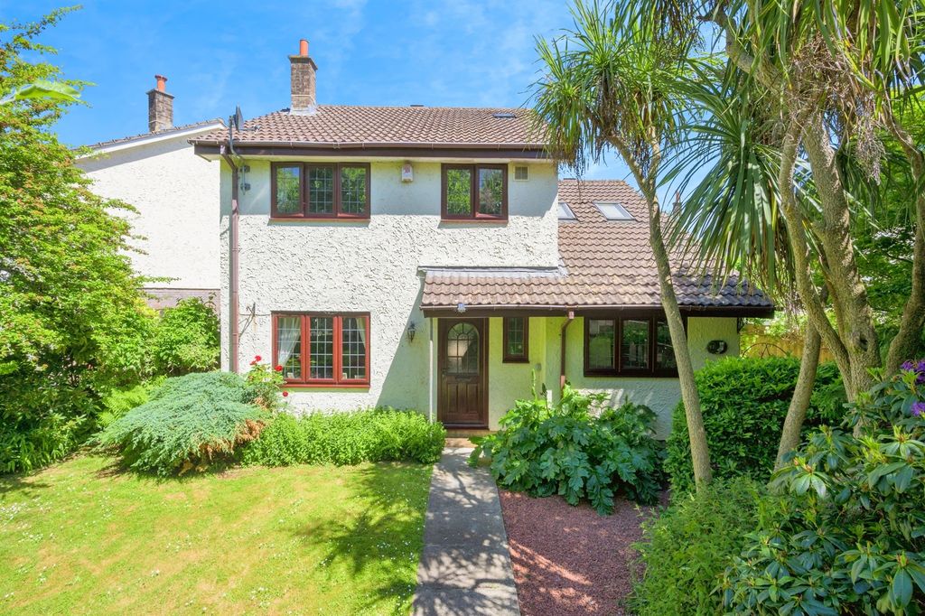 Property photo 1 of 24