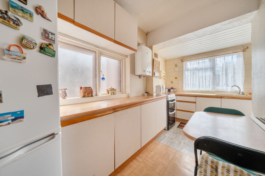 Property photo 3 of 12 152297011