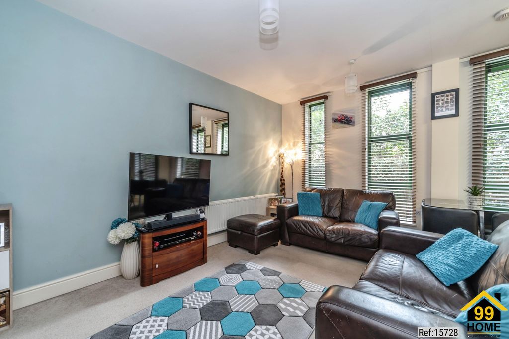 Property photo 3 of 20 Photo 2