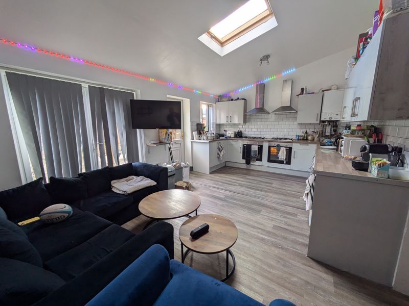 Property photo 2 of 20 Photo 19