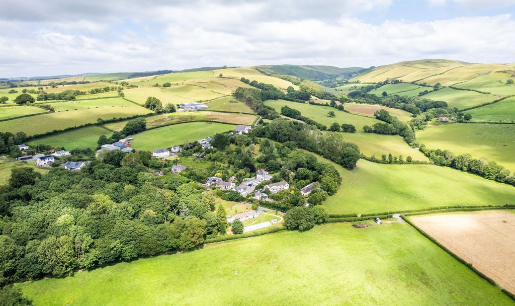 Property photo 1 of 39