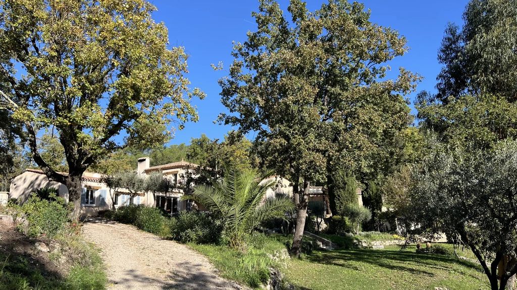 Property photo 2 of 70