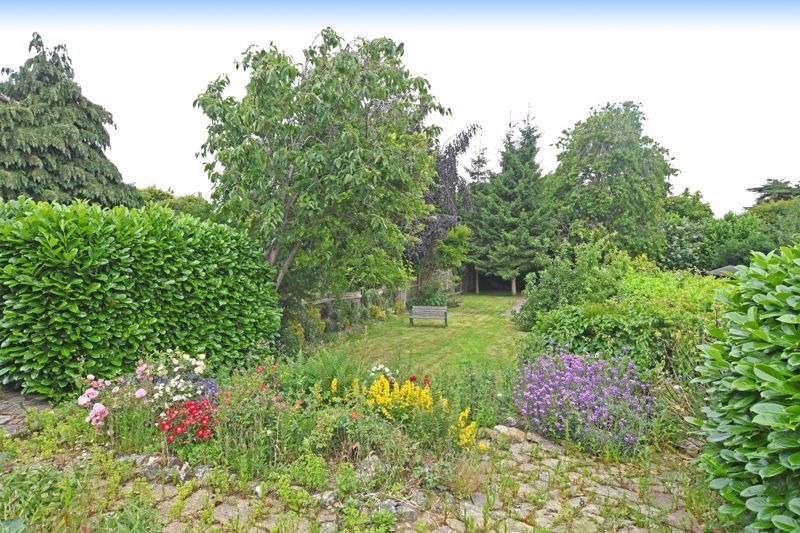 Property photo 2 of 19 Photo 18