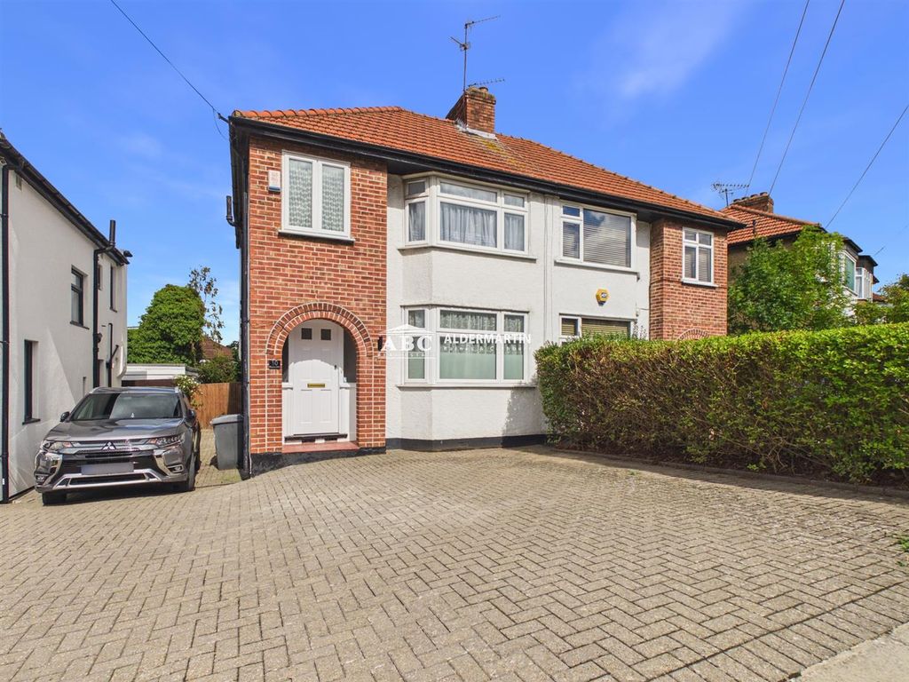 Property photo 1 of 14 Cam03827G0-Pr0179-Still015.Jpg