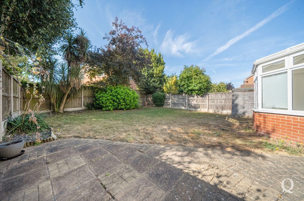 Property photo 3 of 25 631E4bae-341d-401...