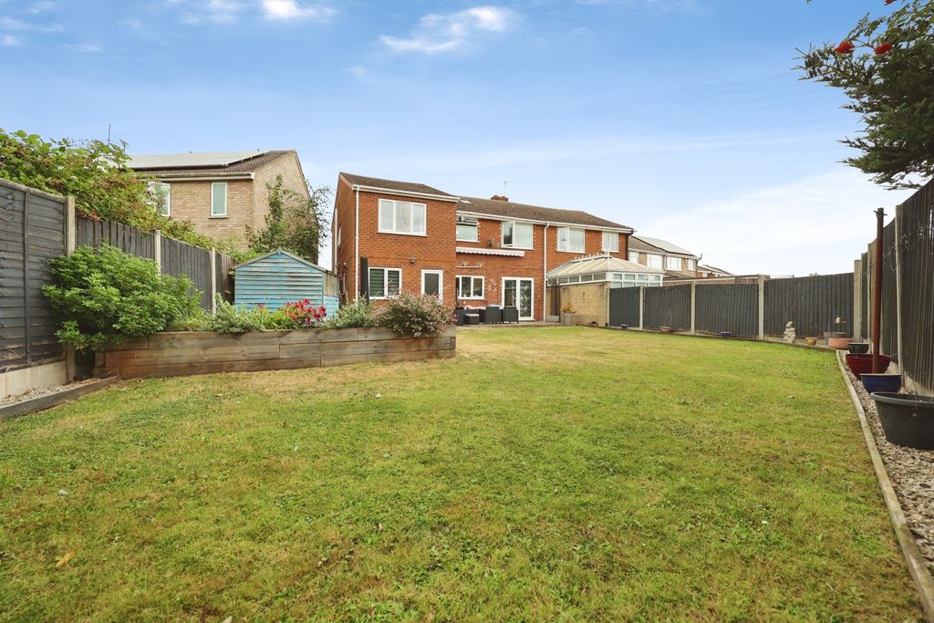 Property photo 1 of 16 5352530
