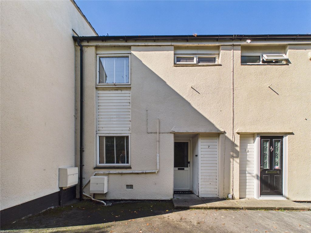 Property photo 2 of 23 Picture No. 24