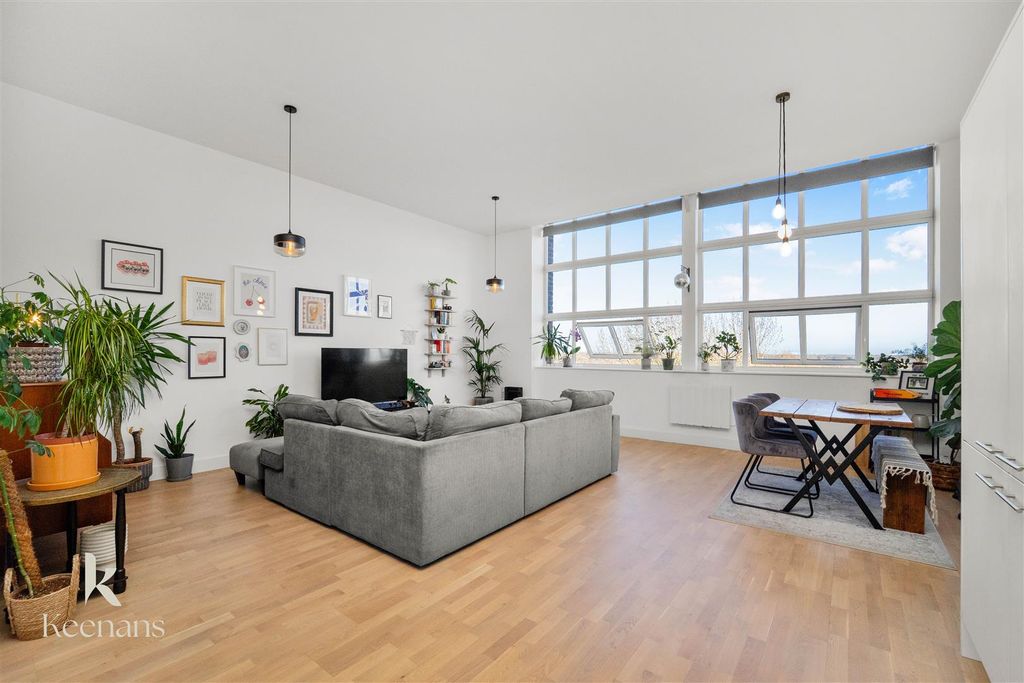 Property photo 2 of 38 2.Jpg