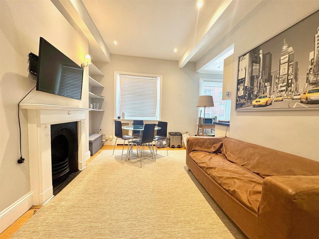 Property photo 2 of 9 4.Jpg