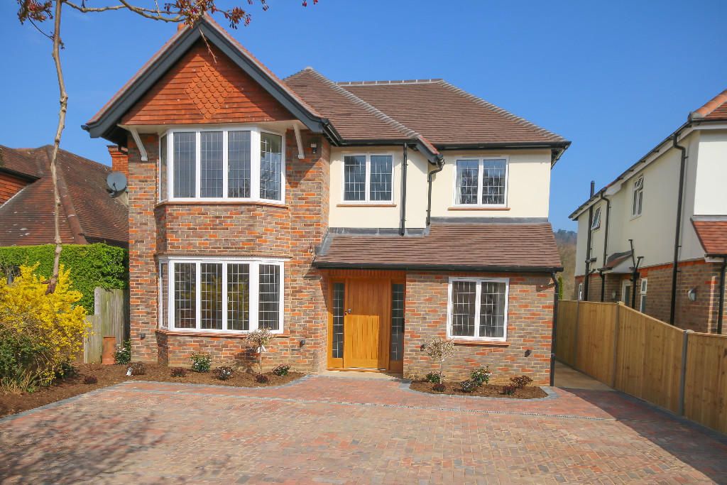 Property photo 1 of 28