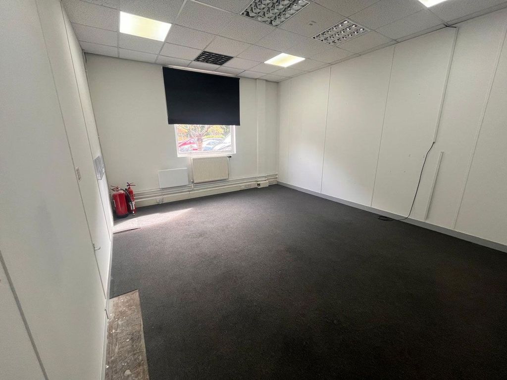 Property photo 2 of 3