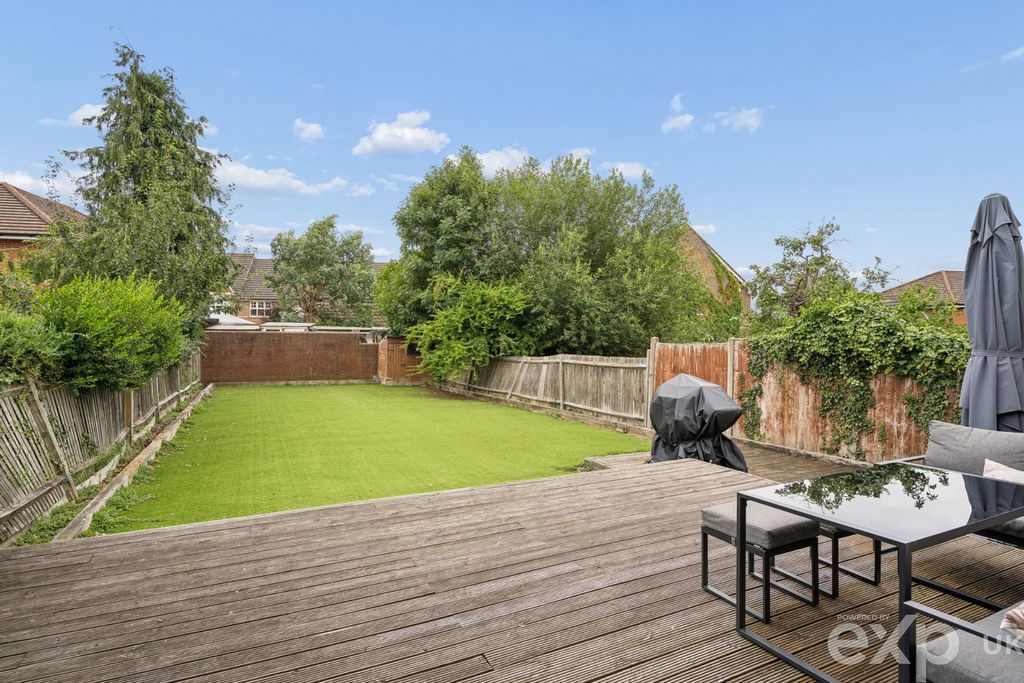 Property photo 3 of 23