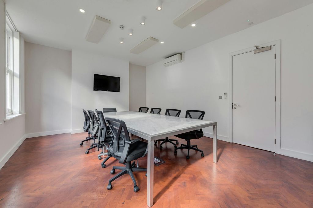 Property photo 2 of 7 Office 3.Jpg