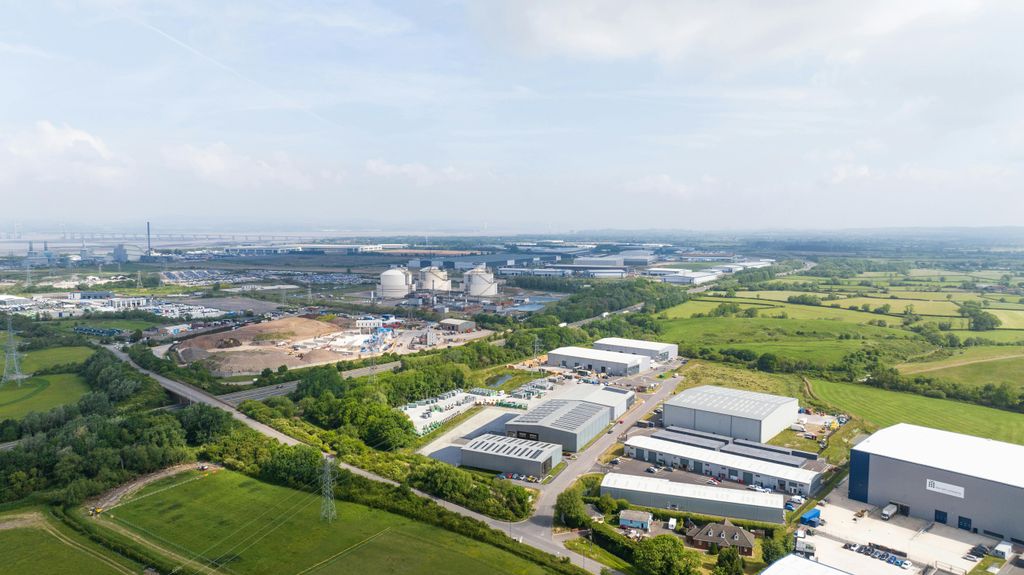 Property photo 2 of 3 Sqraguegibbons_Industrial Unit_0967_Draft_v02.Jpg