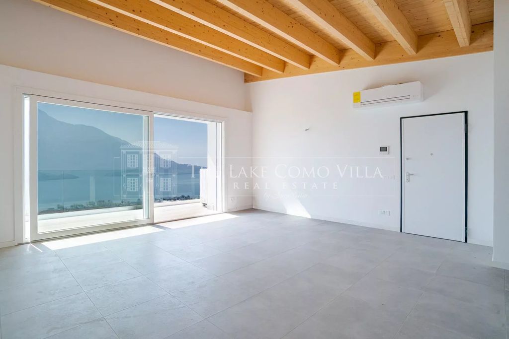 Property photo 3 of 52 The Lake Como Villa- Complesso Vercana Via Antonio Maria Caraccioli