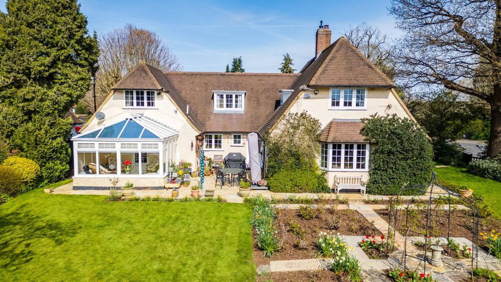 Property photo 3 of 24 2920354