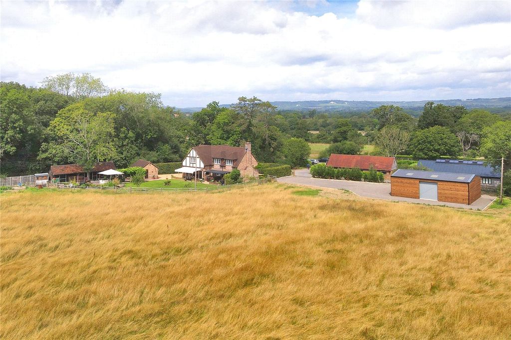 Property photo 1 of 31 Duxhurst Farm House