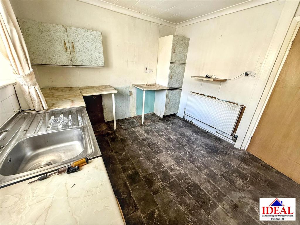 Property photo 3 of 13 Image00014.Jpg