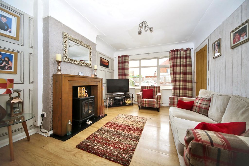 Property photo 3 of 24