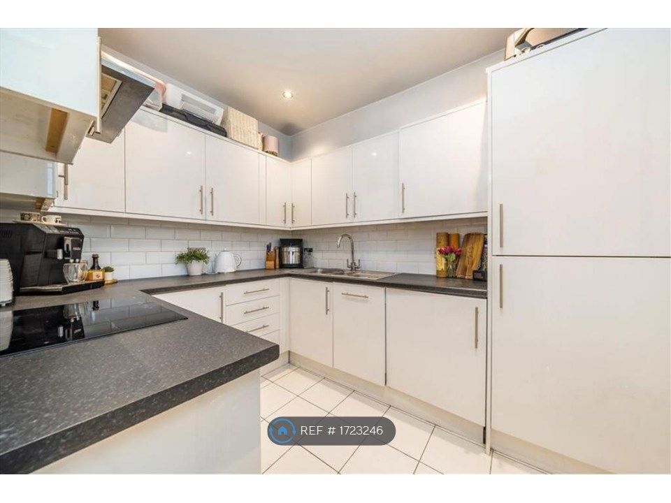 Property photo 2 of 3