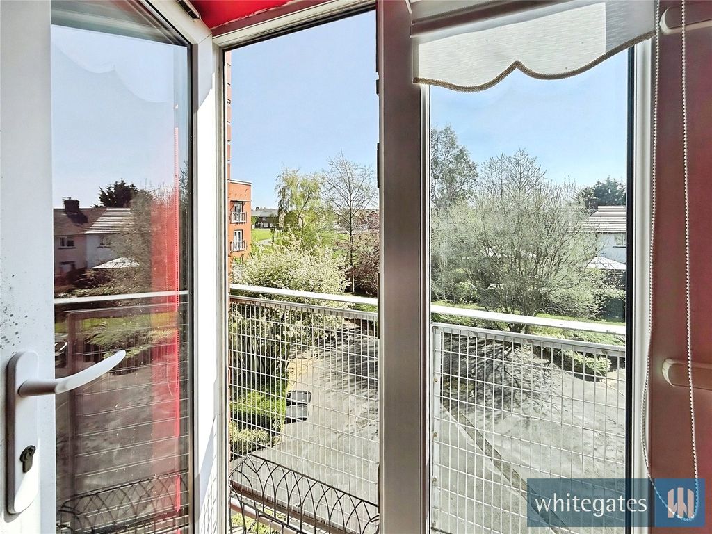 Property photo 2 of 11 Picture No. 33