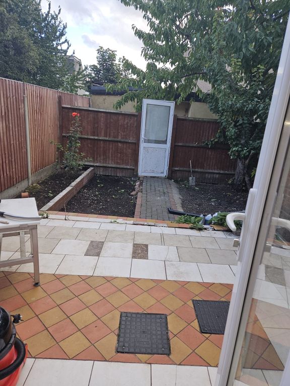 Property photo 2 of 4