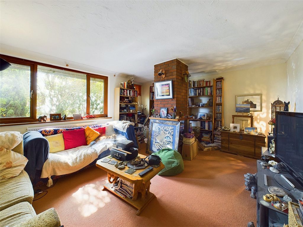 Property photo 2 of 12 Picture No. 02