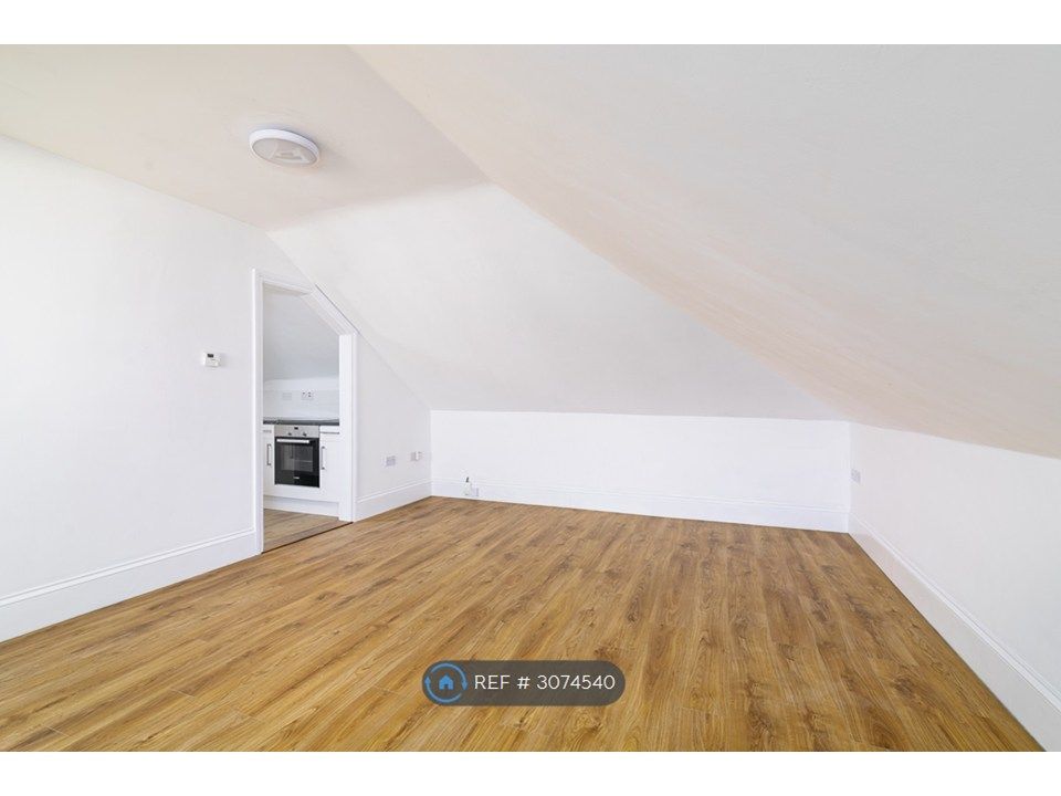 Property photo 2 of 13 Lounge/Diner (2nd Floor)