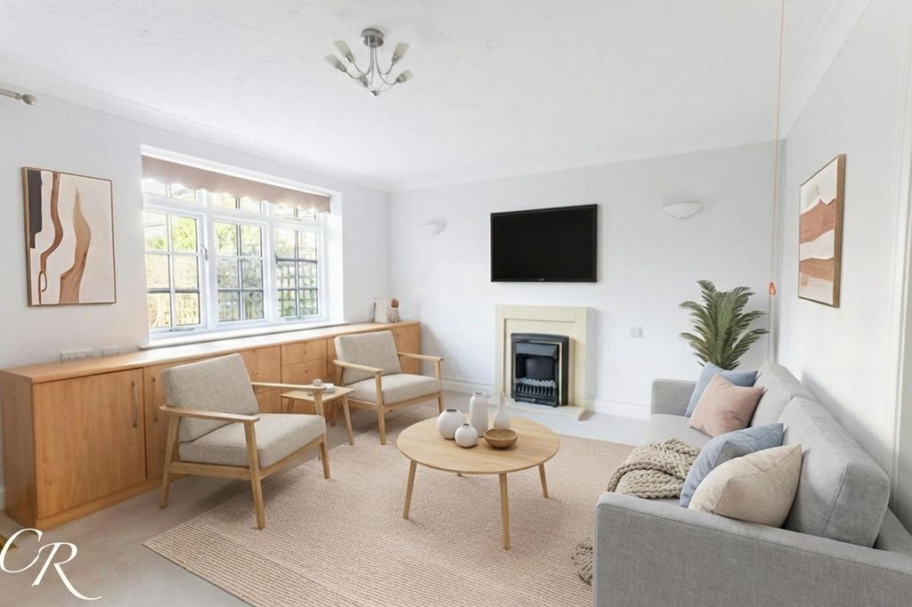 Property photo 3 of 8