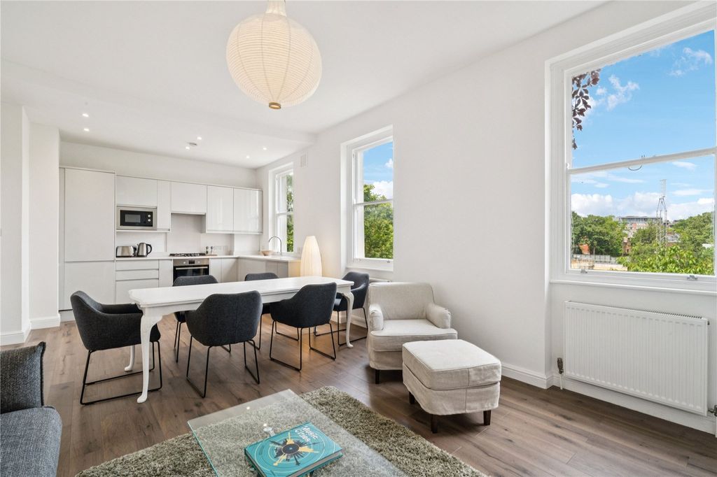 Property photo 1 of 10 Reception Room