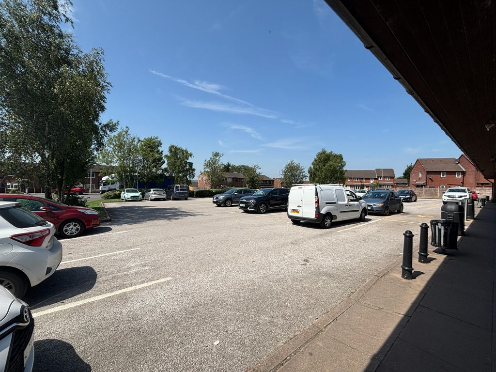Property photo 3 of 15 Shared Car Park