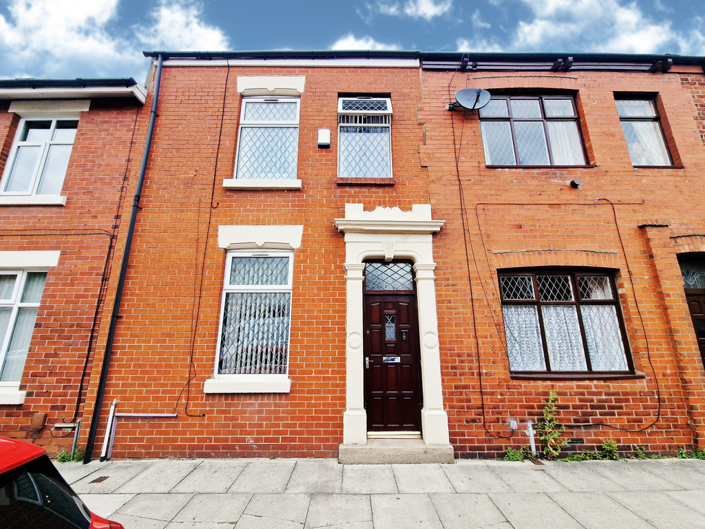 Property photo 1 of 18