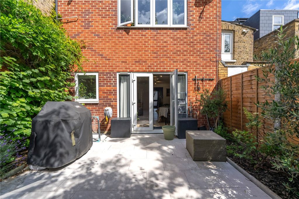 Property photo 1 of 14 Picture No. 24