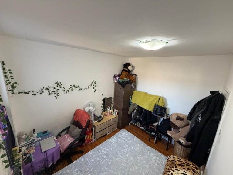 Property photo 2 of 3