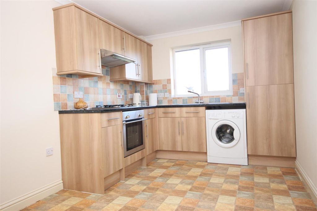 Property photo 2 of 5
