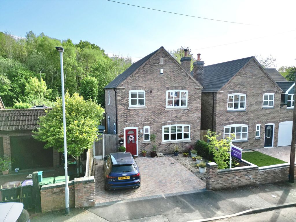 Property photo 1 of 36