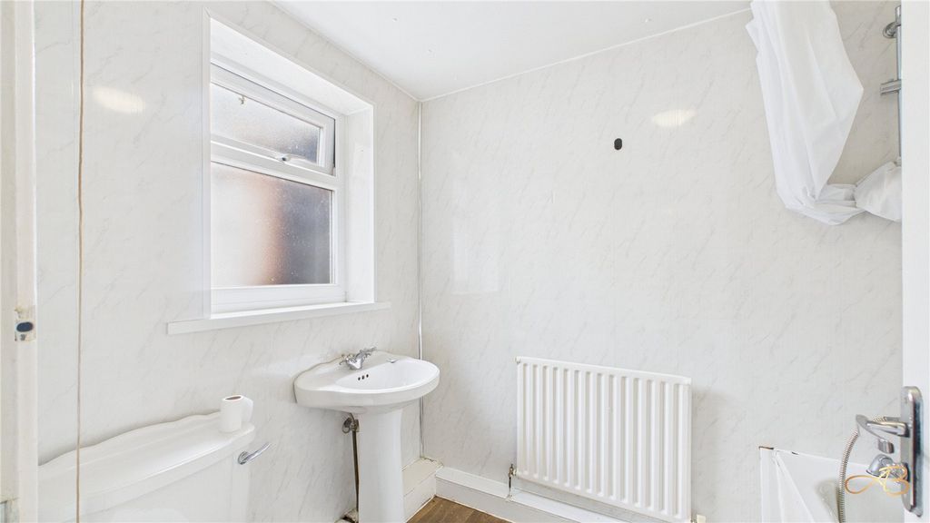 Property photo 3 of 4 Picture No. 08